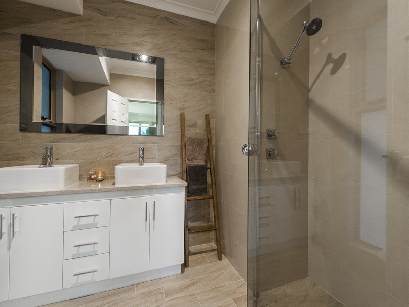 11 Sunrise Heights, Maida Vale WA 6057