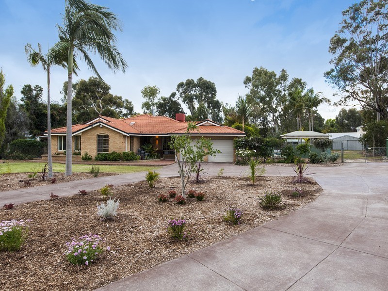 11 Sunrise Heights, Maida Vale WA 6057