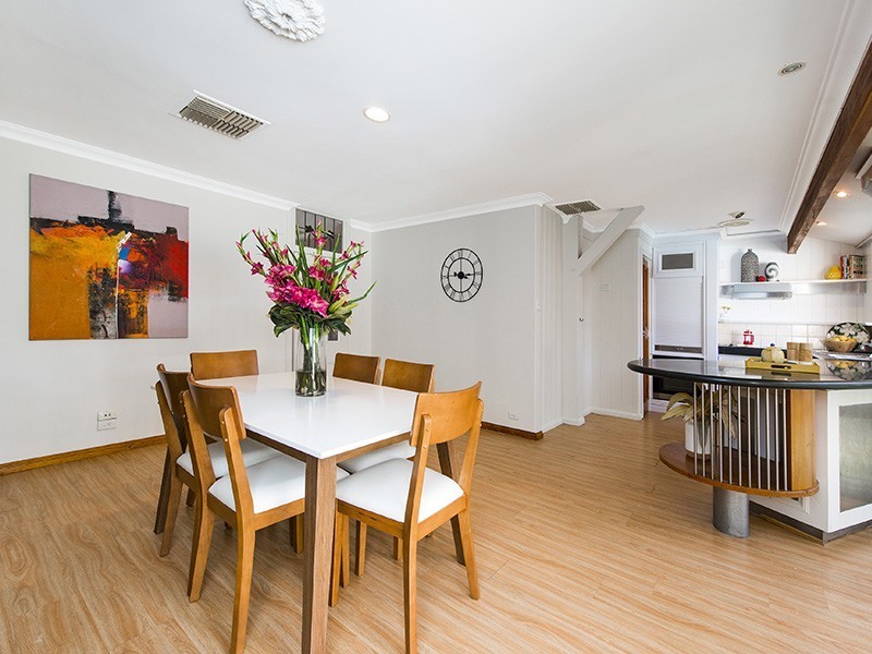 130 Newburn Road, High Wycombe WA 6057