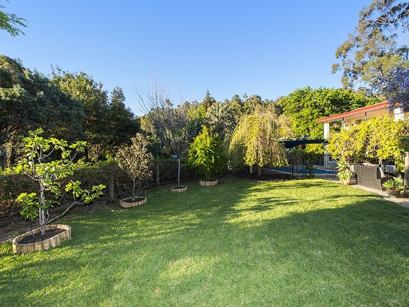 5 Marie Way, Kalamunda WA 6076