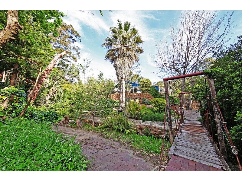 5 Marie Way, Kalamunda WA 6076