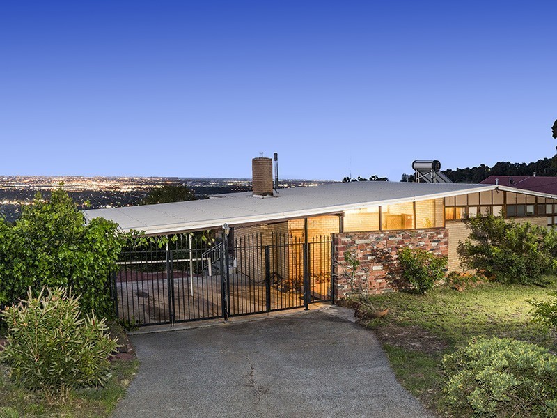 7 Ford Road, Lesmurdie WA 6076