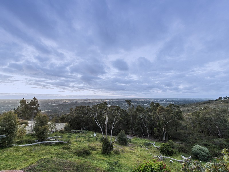 7 Ford Road, Lesmurdie WA 6076