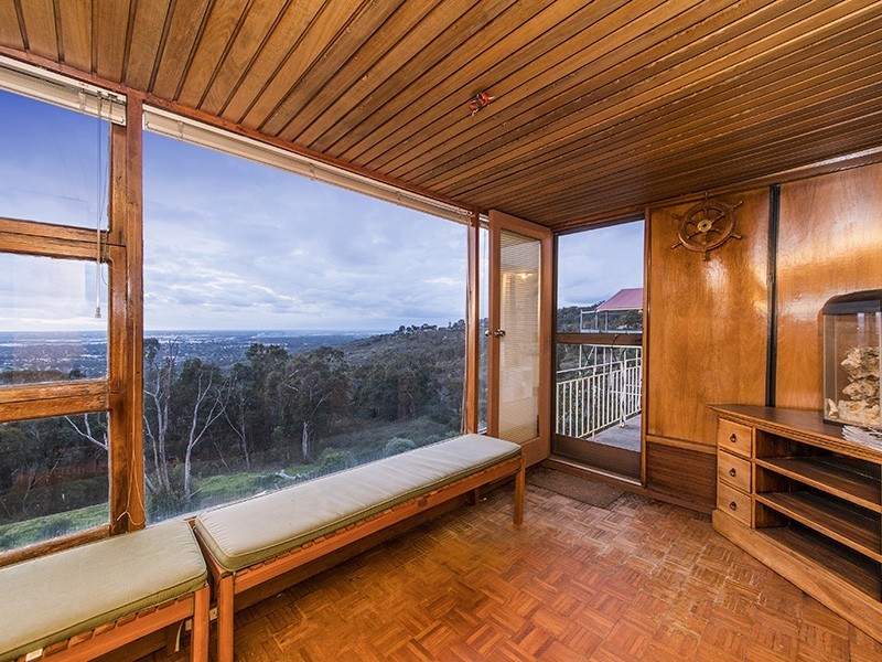 7 Ford Road, Lesmurdie WA 6076