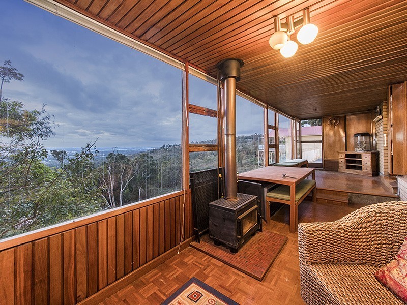 7 Ford Road, Lesmurdie WA 6076