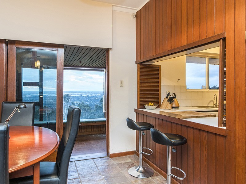 7 Ford Road, Lesmurdie WA 6076