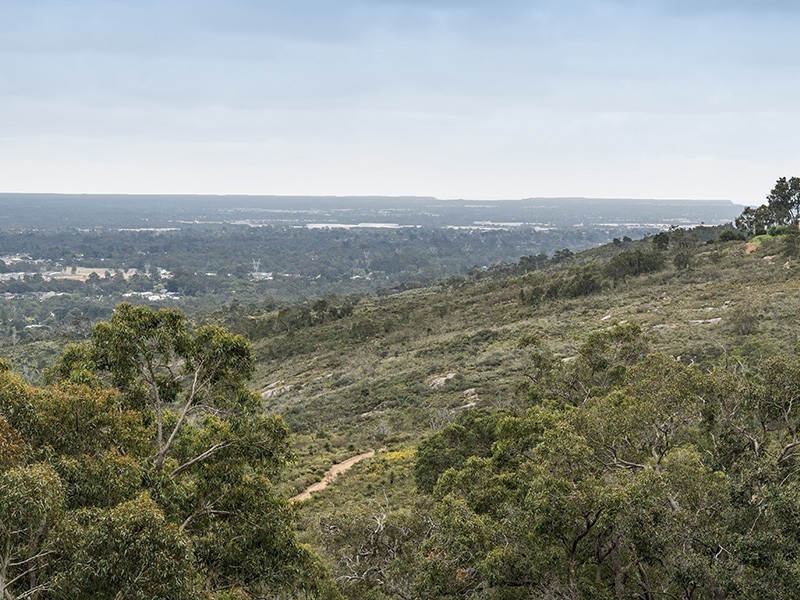 7 Ford Road, Lesmurdie WA 6076