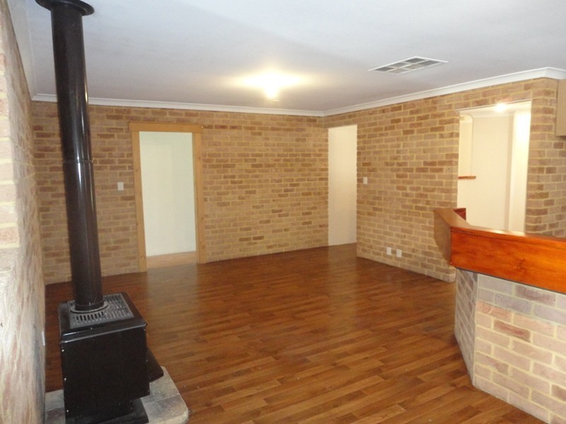 11 Amethyst Place, Maida Vale WA 6057