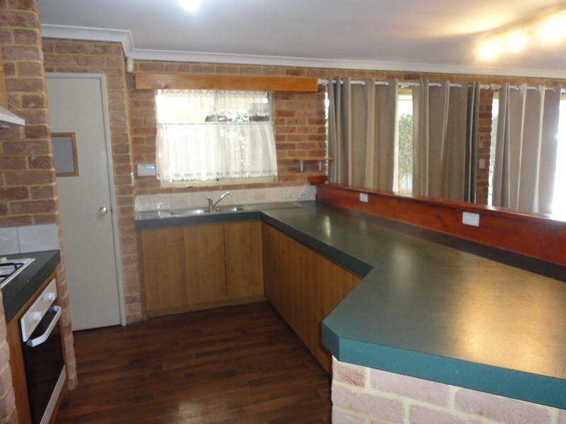 11 Amethyst Place, Maida Vale WA 6057