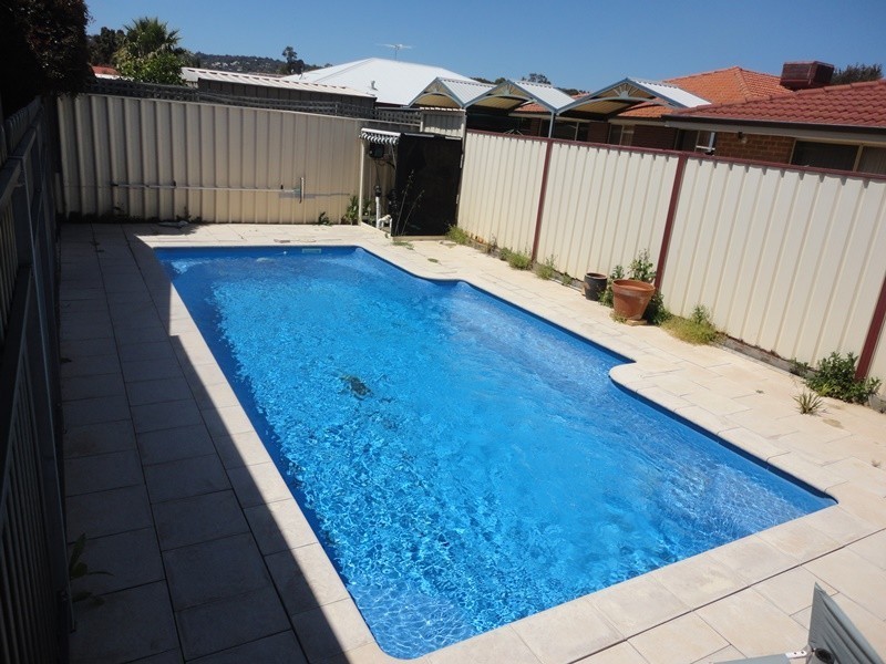 11 Amethyst Place, Maida Vale WA 6057