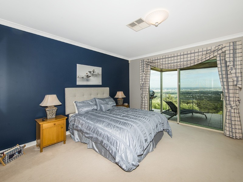 21 Ford Road, Lesmurdie WA 6076