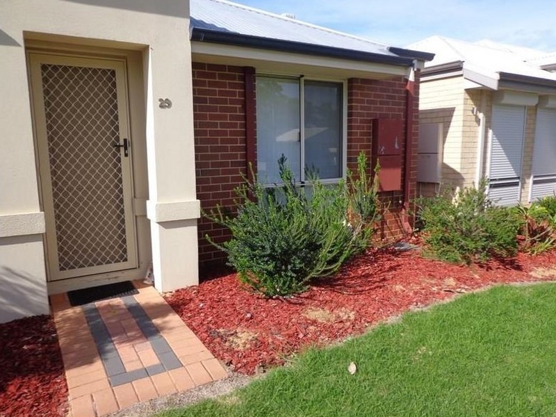 29/91 Lowanna Way, Armadale WA 6112