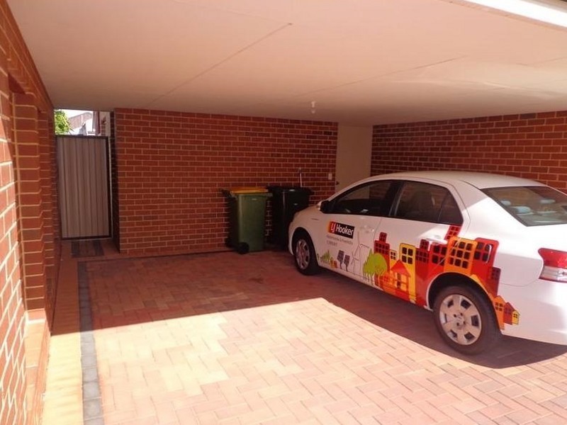 29/91 Lowanna Way, Armadale WA 6112