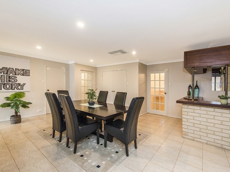 71 Ridge Hill Road, Maida Vale WA 6057