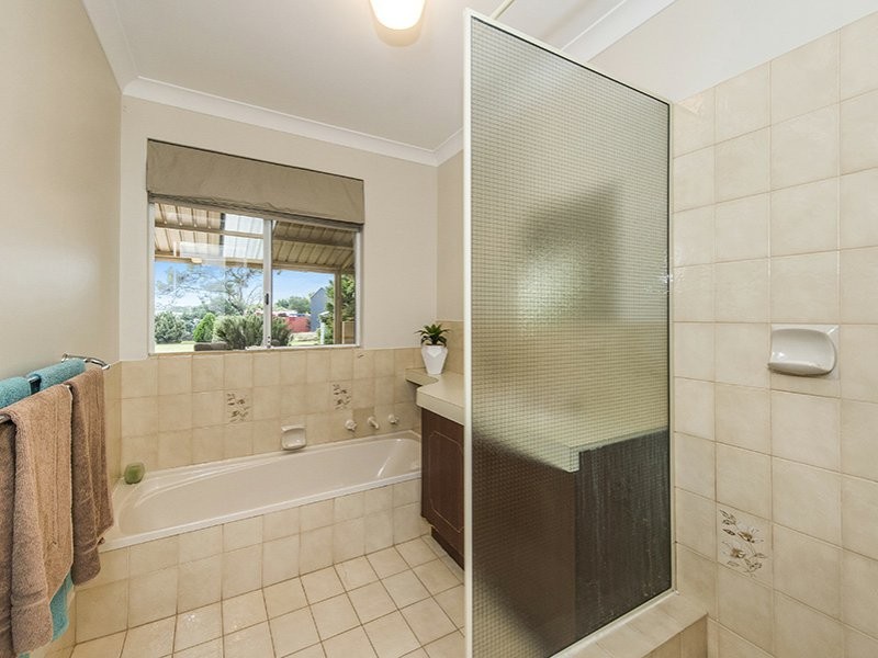 71 Ridge Hill Road, Maida Vale WA 6057