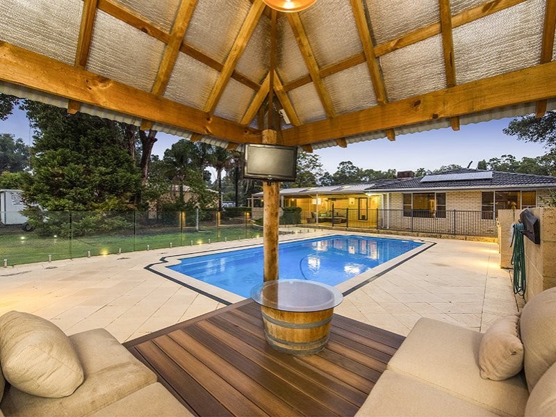 71 Ridge Hill Road, Maida Vale WA 6057