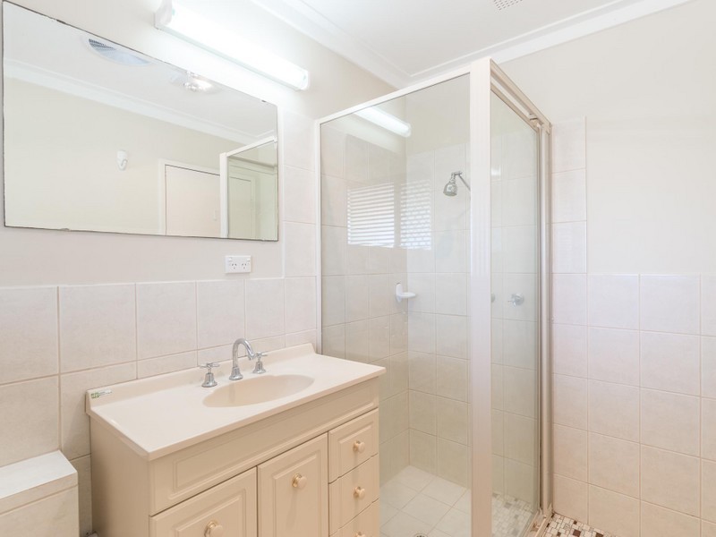 14 Yorna Road, Kalamunda WA 6076