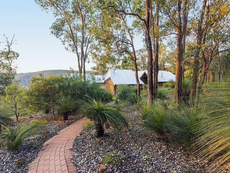 201 Paulls Valley Road, Paulls Valley WA 6076