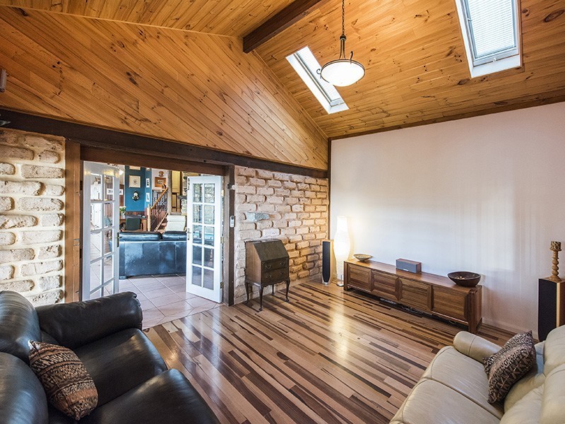 201 Paulls Valley Road, Paulls Valley WA 6076