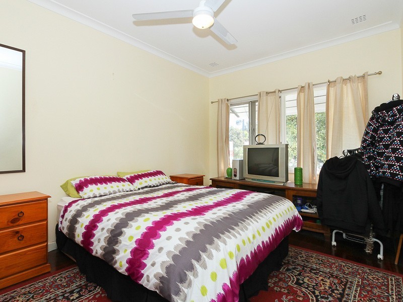 47 Hale Road, Forrestfield WA 6058