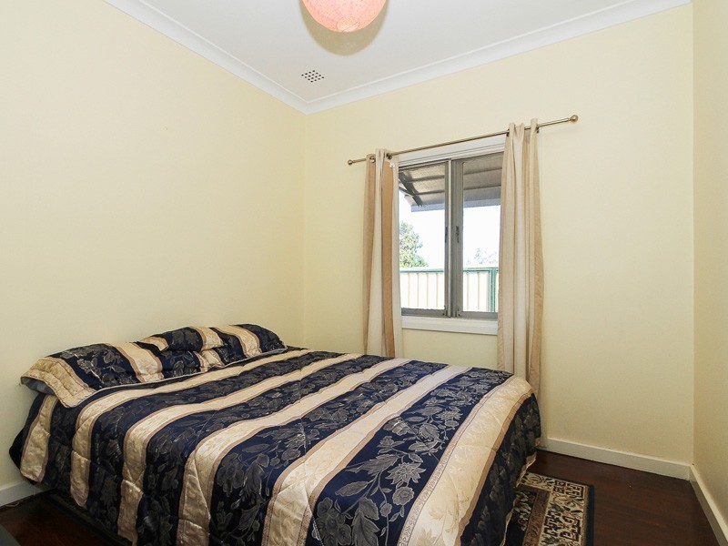 47 Hale Road, Forrestfield WA 6058