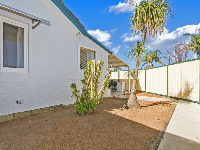 47 Hale Road, Forrestfield WA 6058