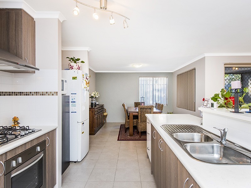 Villa 2/32 Edney Road, High Wycombe WA 6057