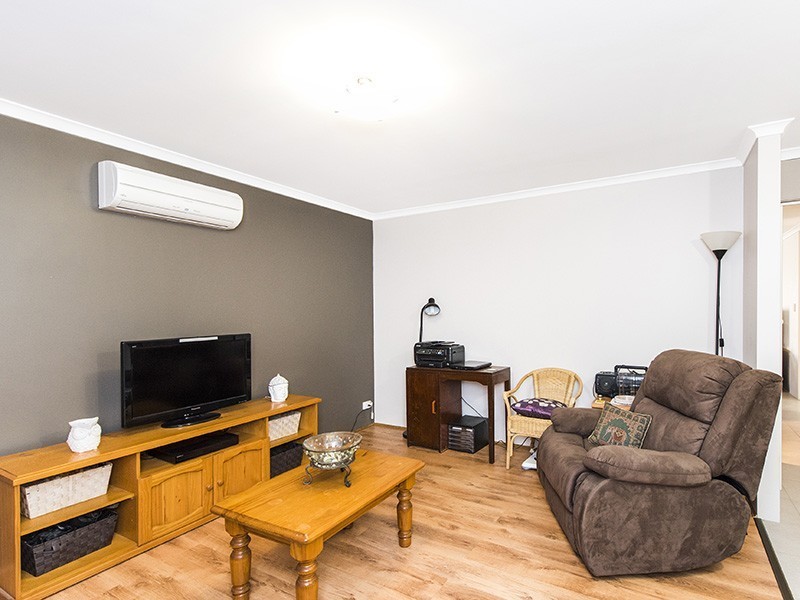 Villa 2/32 Edney Road, High Wycombe WA 6057