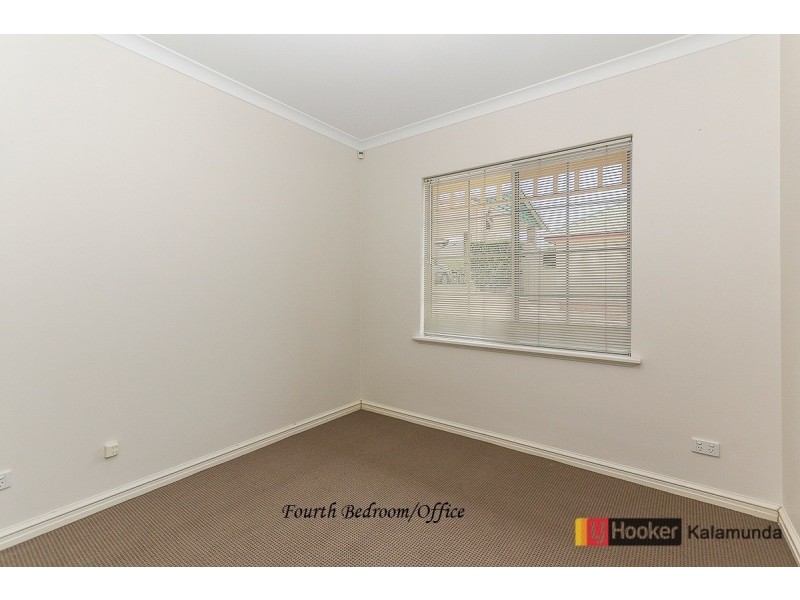 1/11 Brooks Street, Kalamunda WA 6076