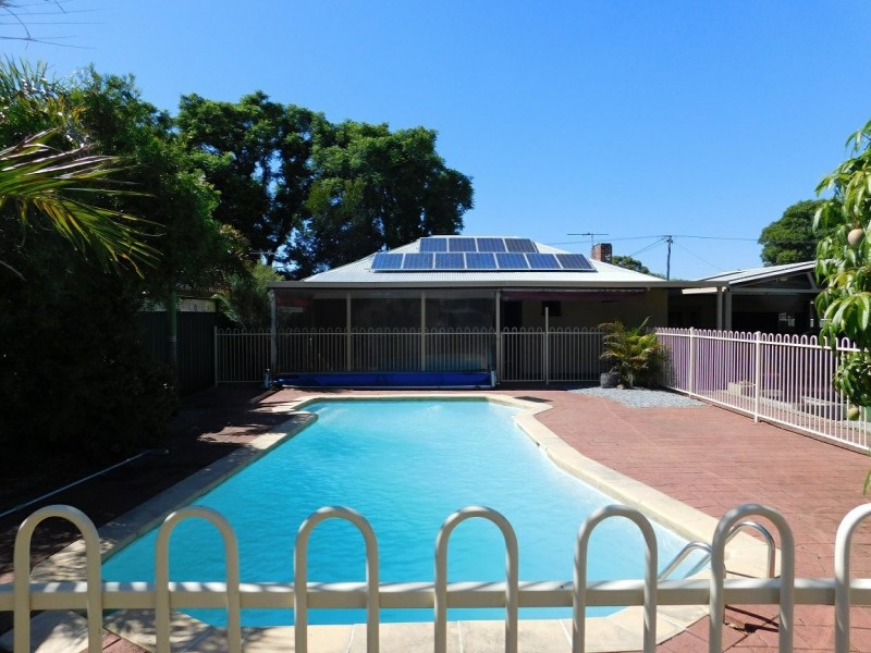 17 Harry Street, Gosnells WA 6110