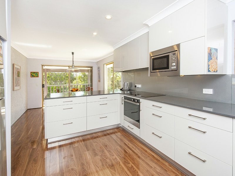 12 Mardolf Street, Lesmurdie WA 6076