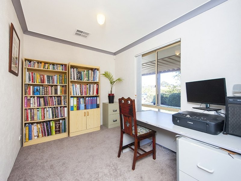 12 Mardolf Street, Lesmurdie WA 6076