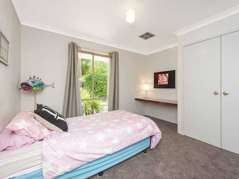 12 Mardolf Street, Lesmurdie WA 6076