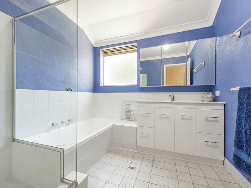 12 Mardolf Street, Lesmurdie WA 6076