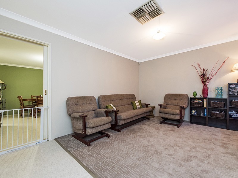 13 Upwood Circle, High Wycombe WA 6057