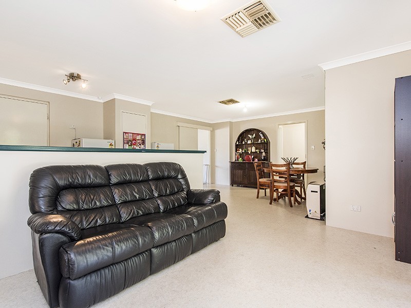 13 Upwood Circle, High Wycombe WA 6057