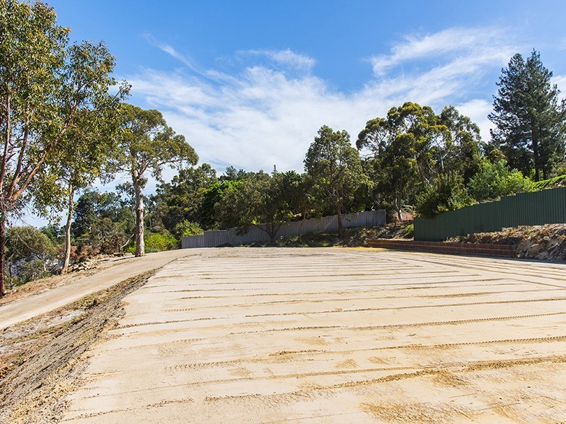 120 Kalamunda Road, Kalamunda WA 6076