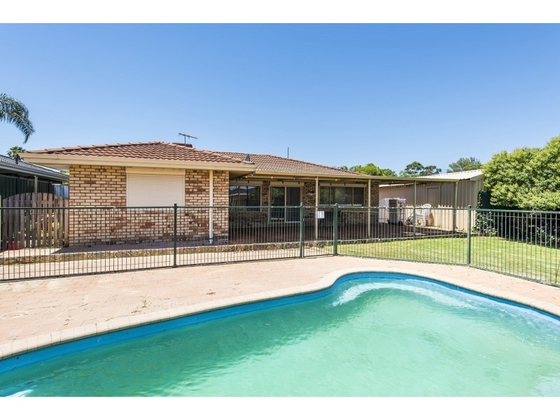 13 Brandis Court, High Wycombe WA 6057