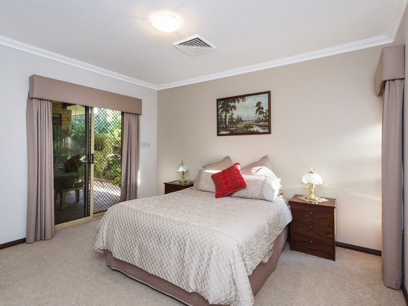 26 Dale Drive, Gooseberry Hill WA 6076