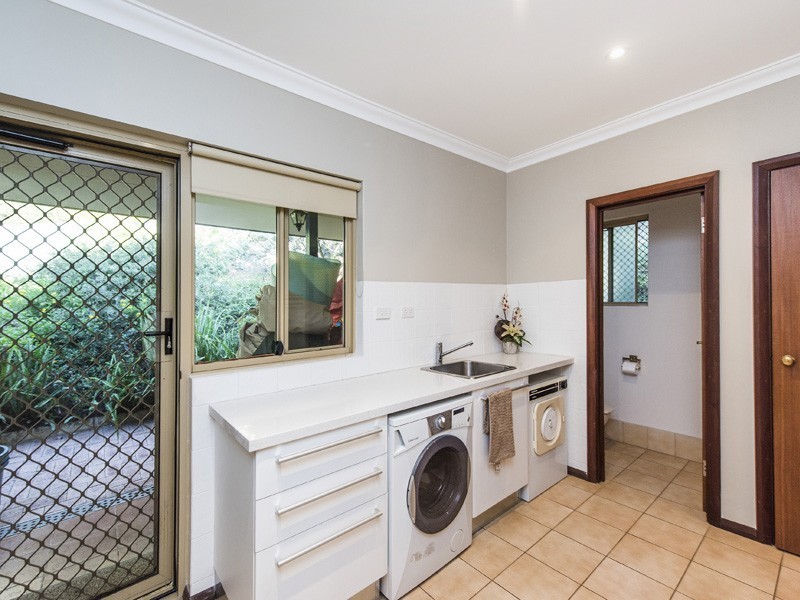 26 Dale Drive, Gooseberry Hill WA 6076