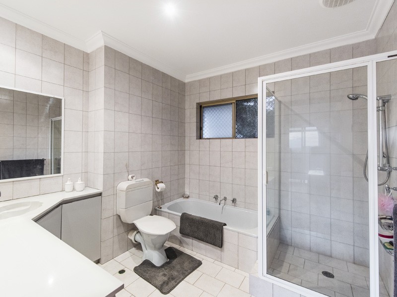 26 Dale Drive, Gooseberry Hill WA 6076