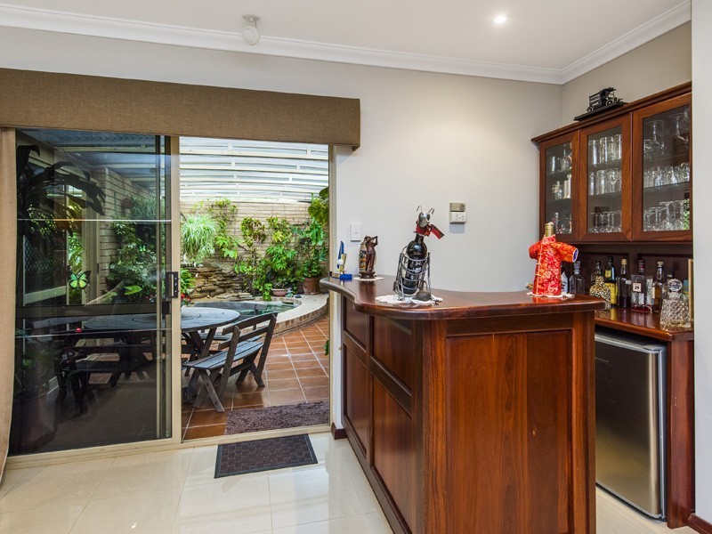 26 Dale Drive, Gooseberry Hill WA 6076