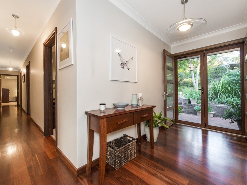 36 Albert Road, Lesmurdie WA 6076