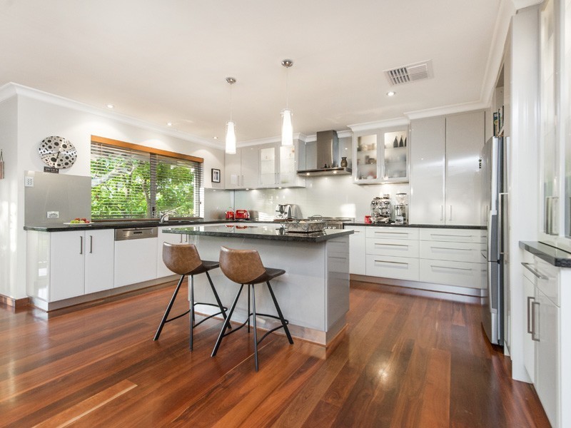 36 Albert Road, Lesmurdie WA 6076