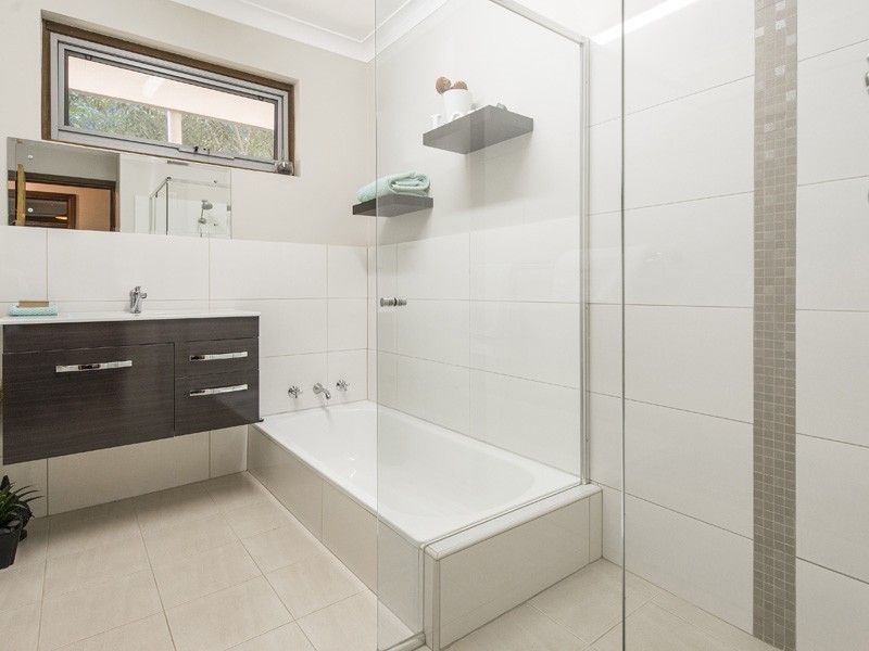 36 Albert Road, Lesmurdie WA 6076