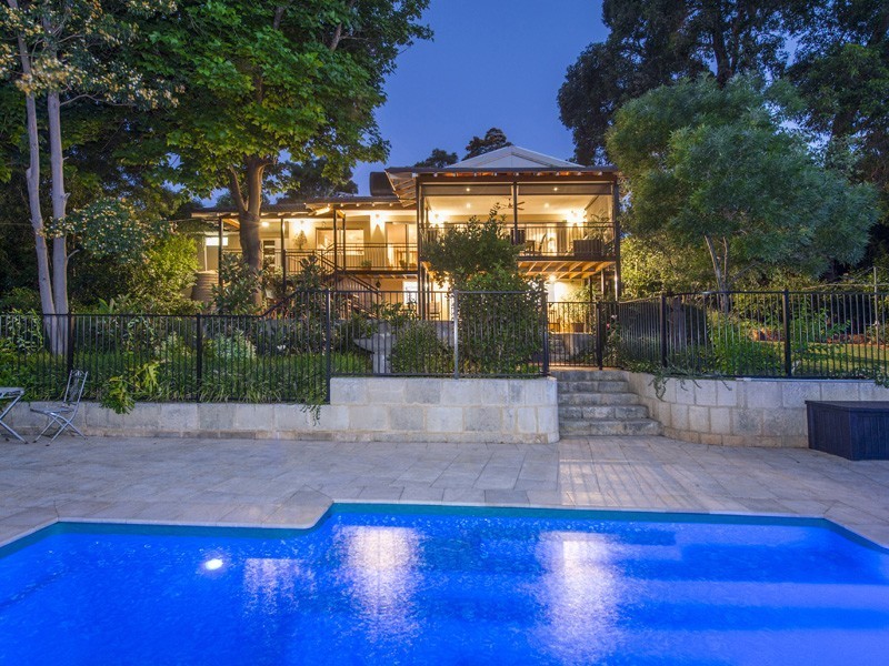 36 Albert Road, Lesmurdie WA 6076