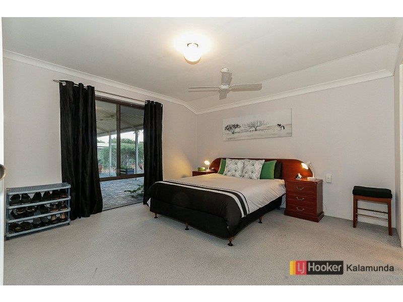 55 Kathleen Road, Lesmurdie WA 6076