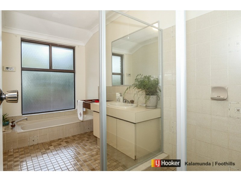 55 Kathleen Road, Lesmurdie WA 6076