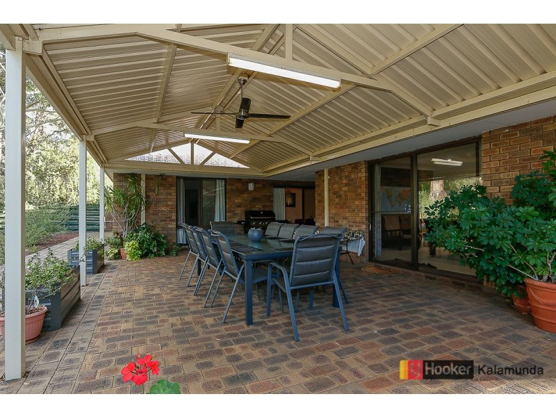 55 Kathleen Road, Lesmurdie WA 6076