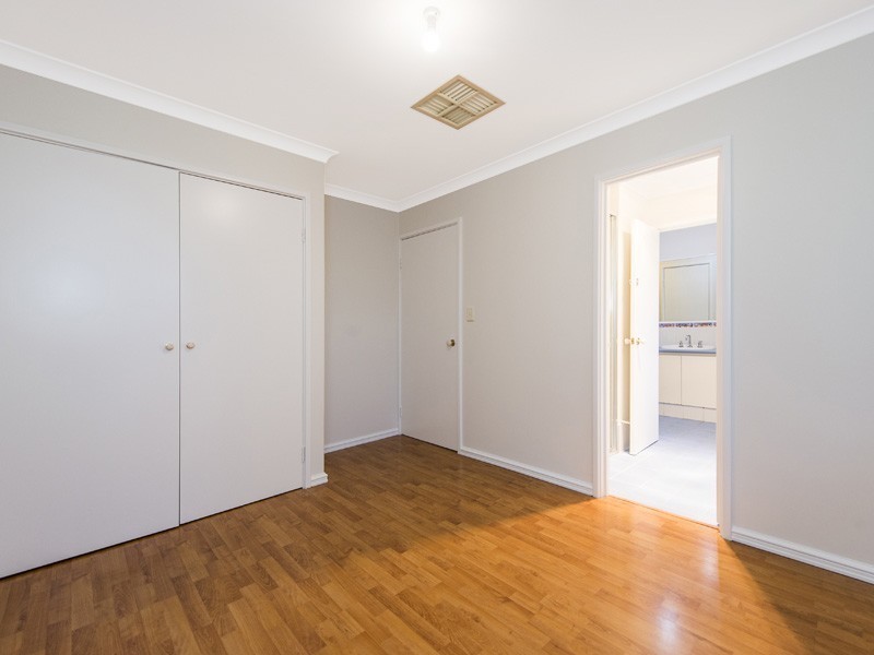 31 Feeney Gardens, High Wycombe WA 6057